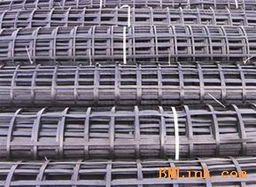 鋼塑土工格柵 定義、特性與廣泛應(yīng)用